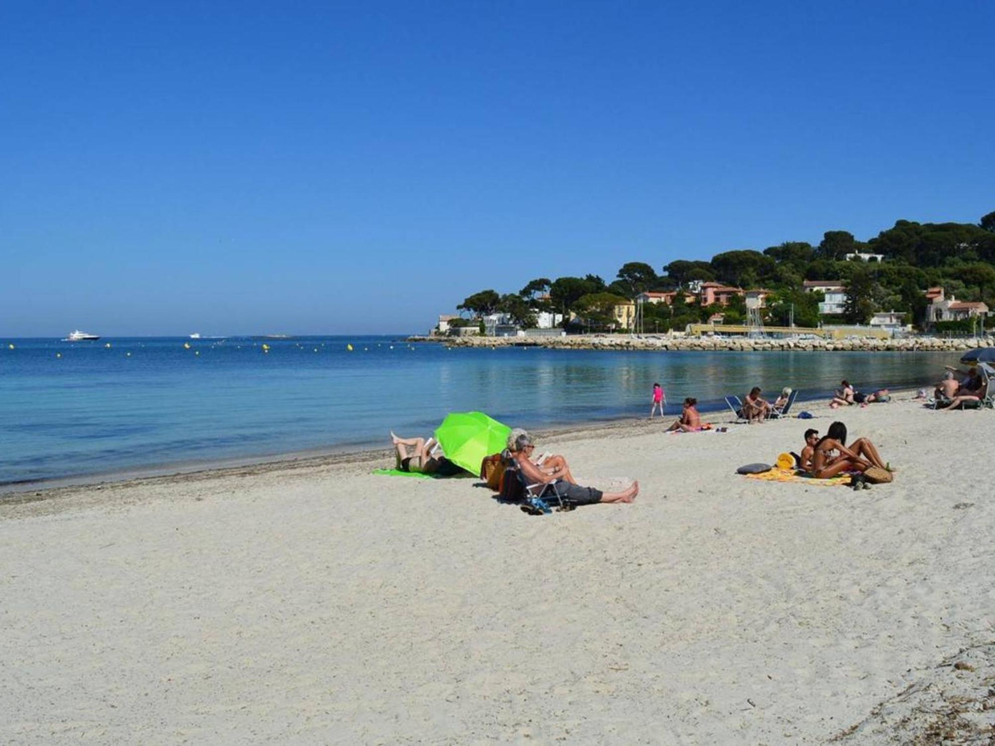 Studio Agreable Avec Loggia, Garage Et Plage A Proximite - 2 Couchages, Golfe-Juan - Fr-1-252-62 Экстерьер фото